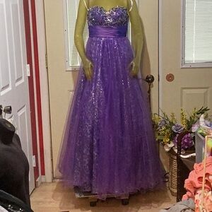 Tony Bowls Stunning Purple Sequin Gown
